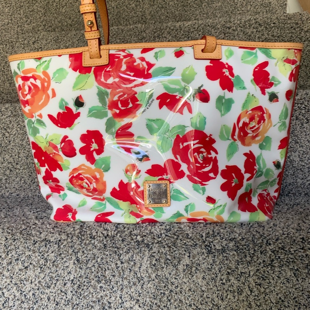 Dooney & Bourke Tote